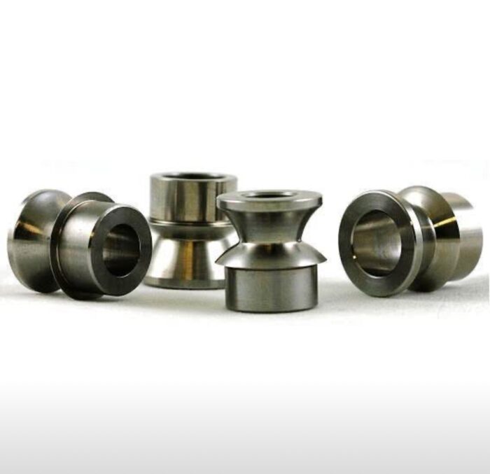 High Misalignment Spacers